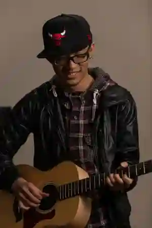 Photo - Guitarist portrait