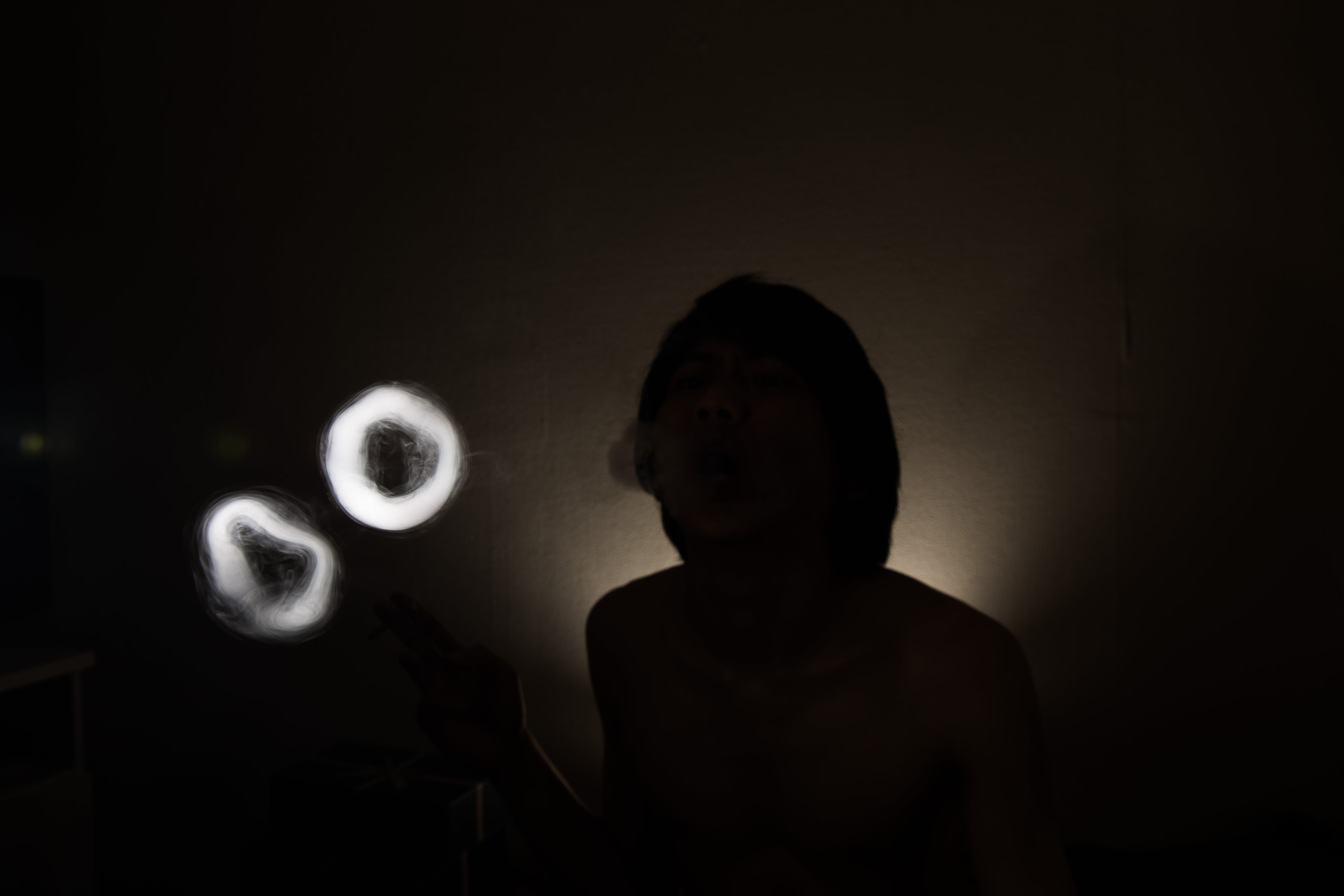 Smoke rings & photographing smoke section image